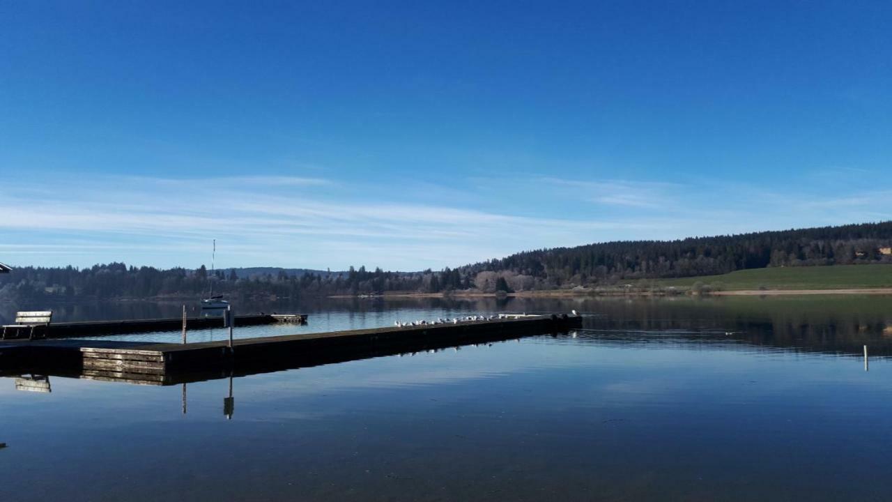 Le Charme Des 2 Lacs Malbuisson Exterior foto